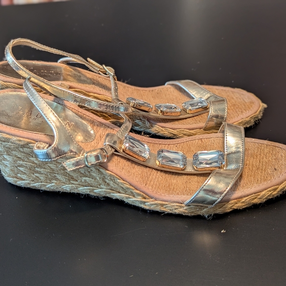 Lauren Ralph Lauren Gold Sandals with Crystal Accents - Picture 3 of 4
